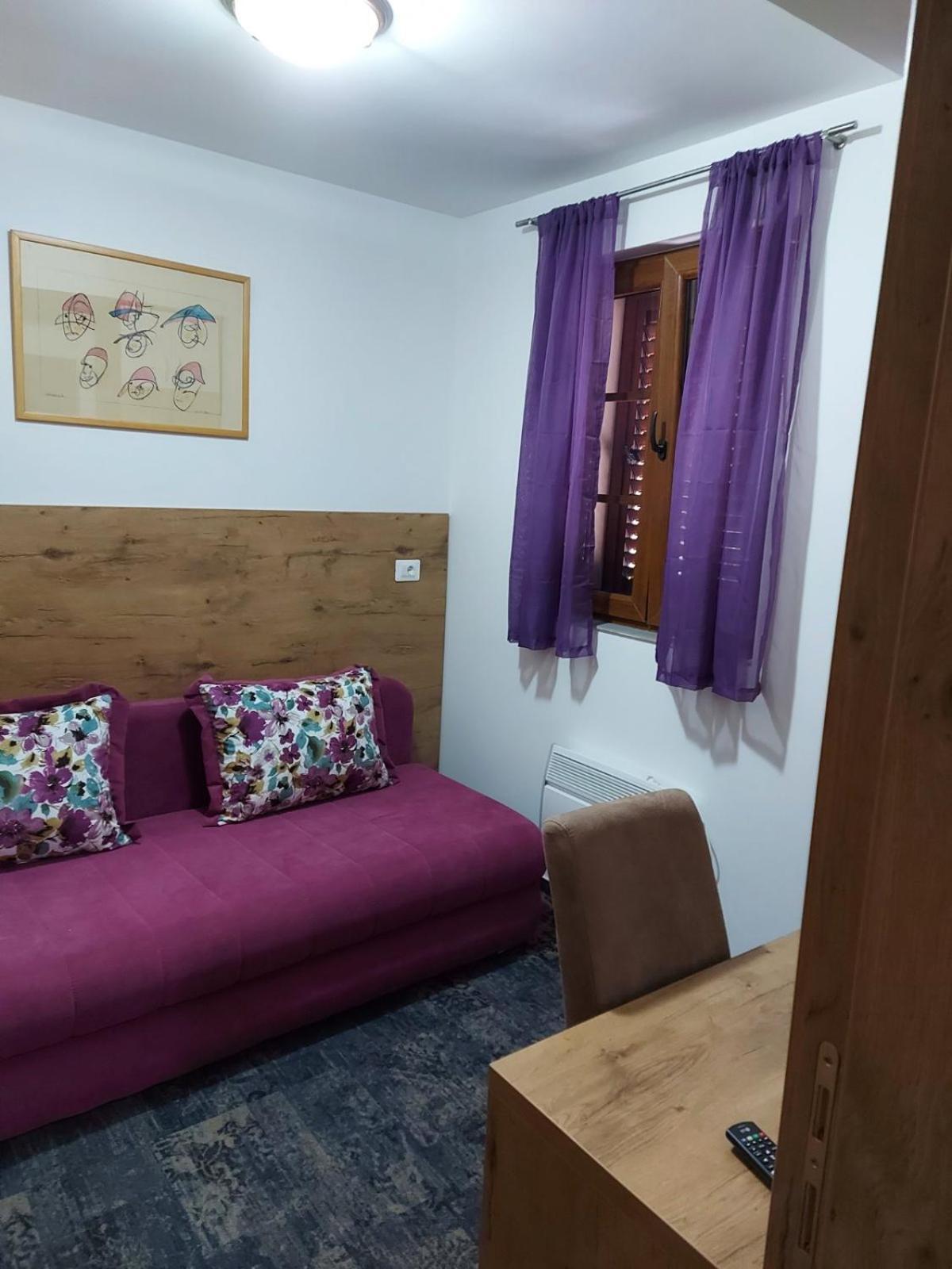Tilia Hotel Cetinje Quarto foto
