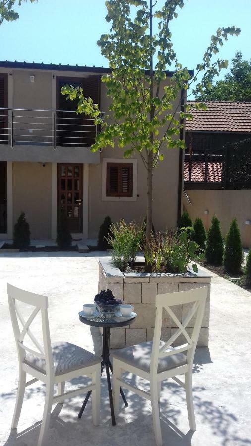 Tilia Hotel Cetinje Exterior foto