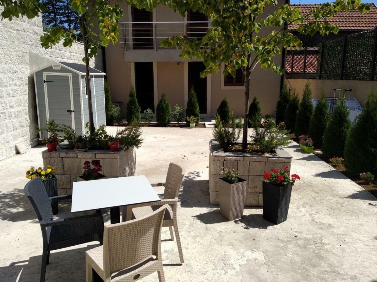 Tilia Hotel Cetinje Exterior foto